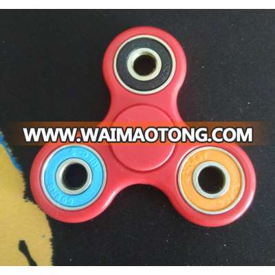 2017 Small noise hand fidget spinner plastic steel bearing finger spinner for kids